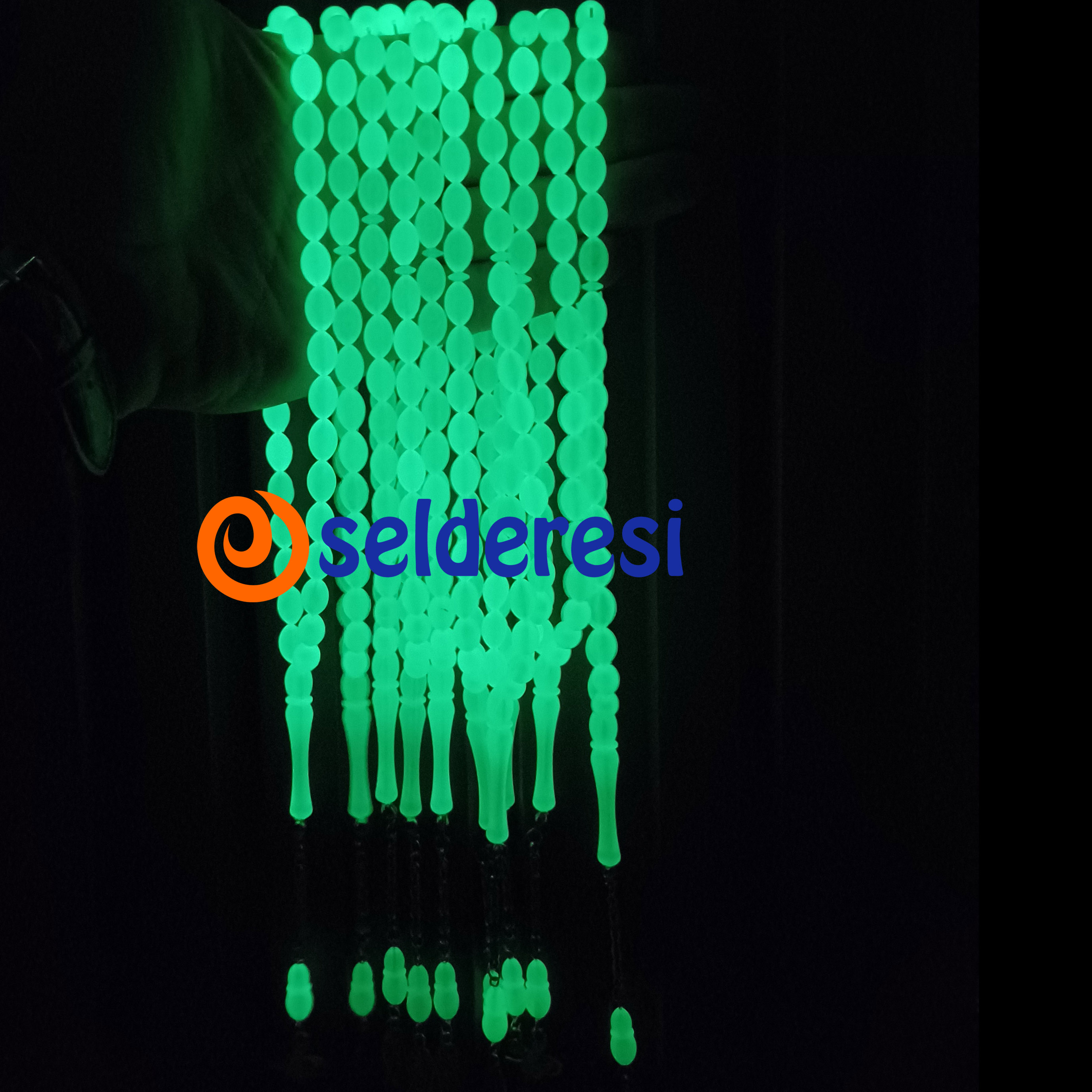Karanlıkta%20Parlayan%20Fosforlu%20Kedi%20gözü%20Tesbih