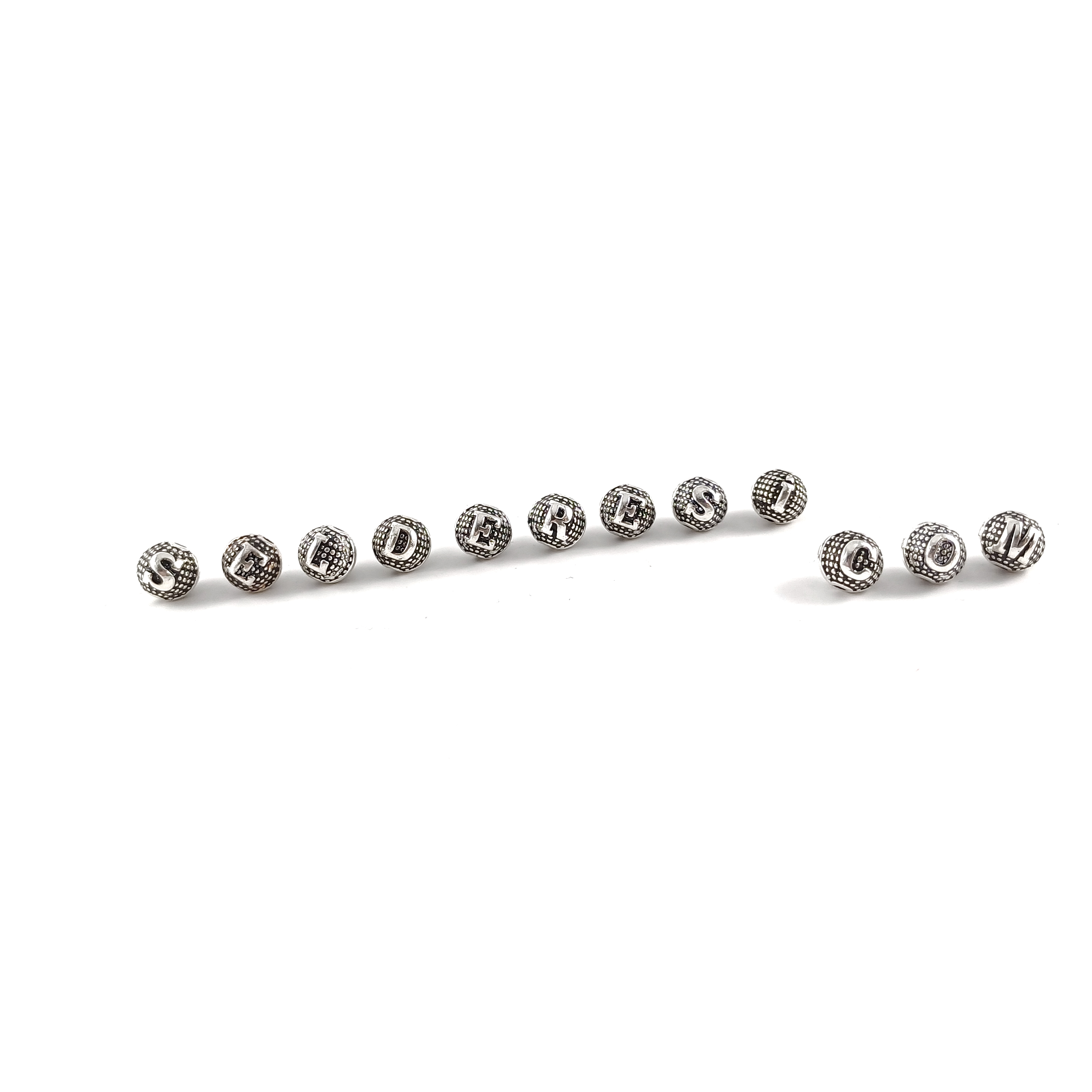 8mm Metal Döküm Harf Yuvarlak Delikli Harf