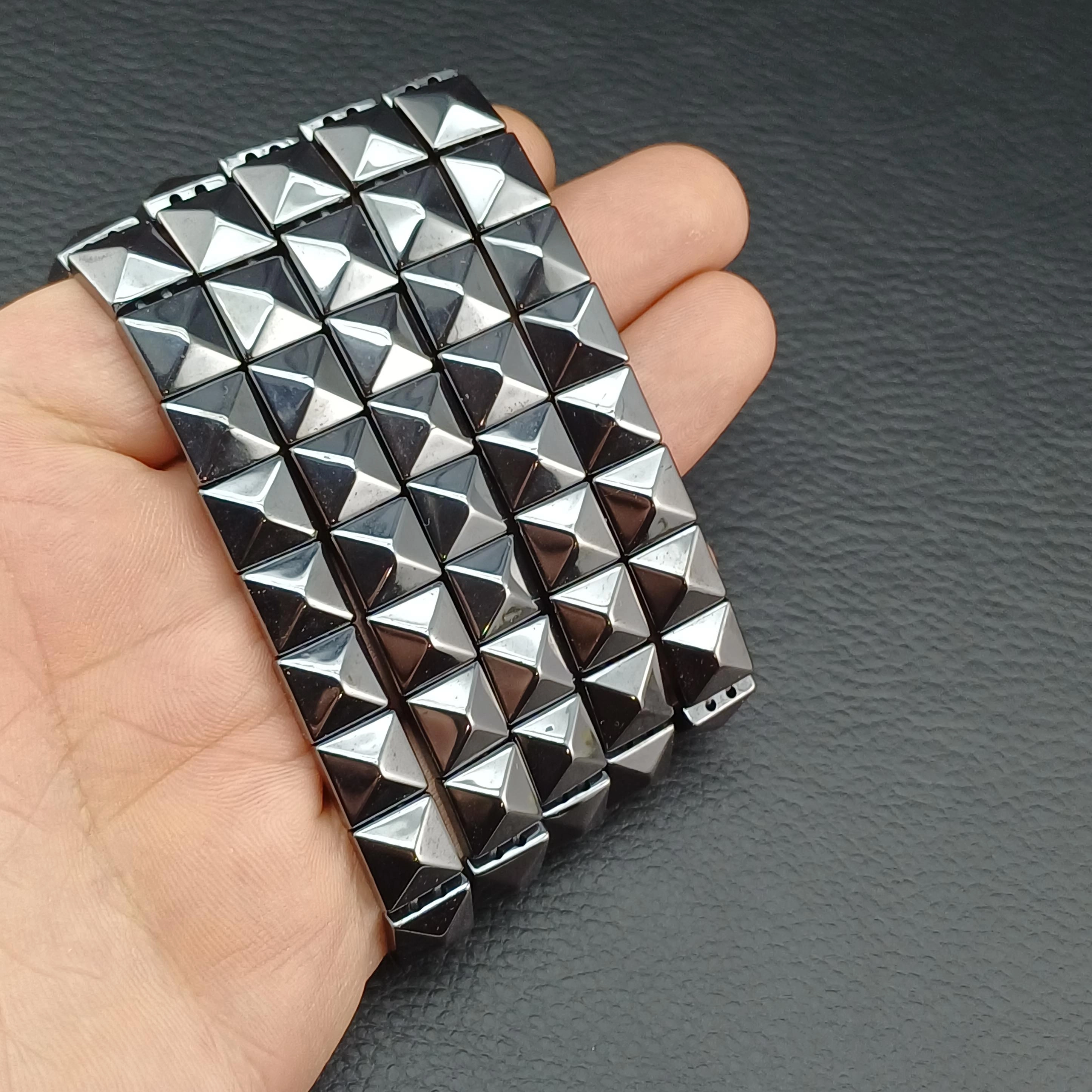 3D Desenli Çift Yönlü Hematit Doğaltaş Rolex Bileklik