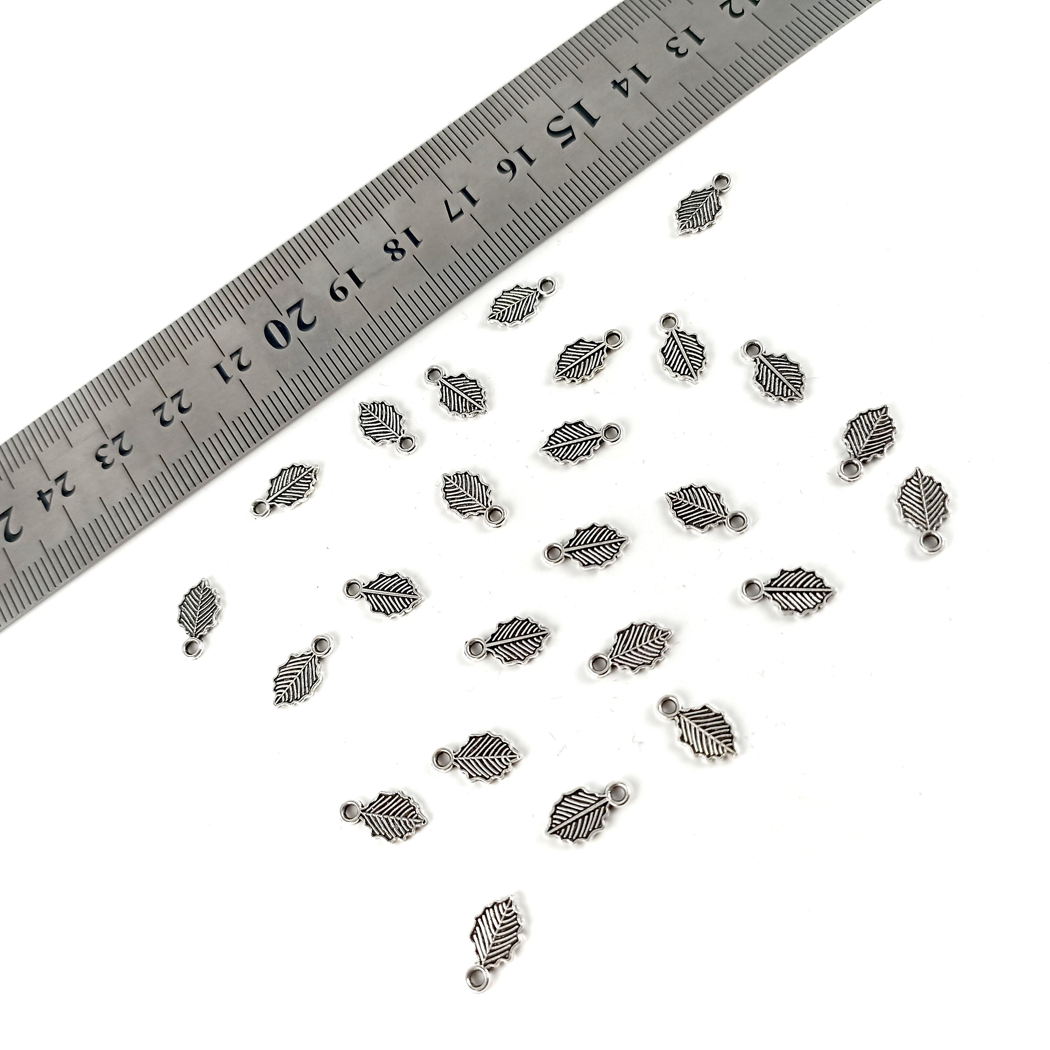 Yaprak Motif Metal Tesbih Püskül Ucu Sallantı