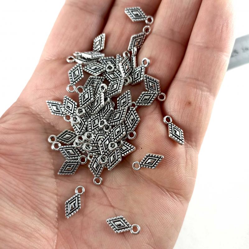 Dörtgen Metal Tesbih Püskül Ucu Sallantı
